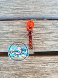 Queen zipper pull